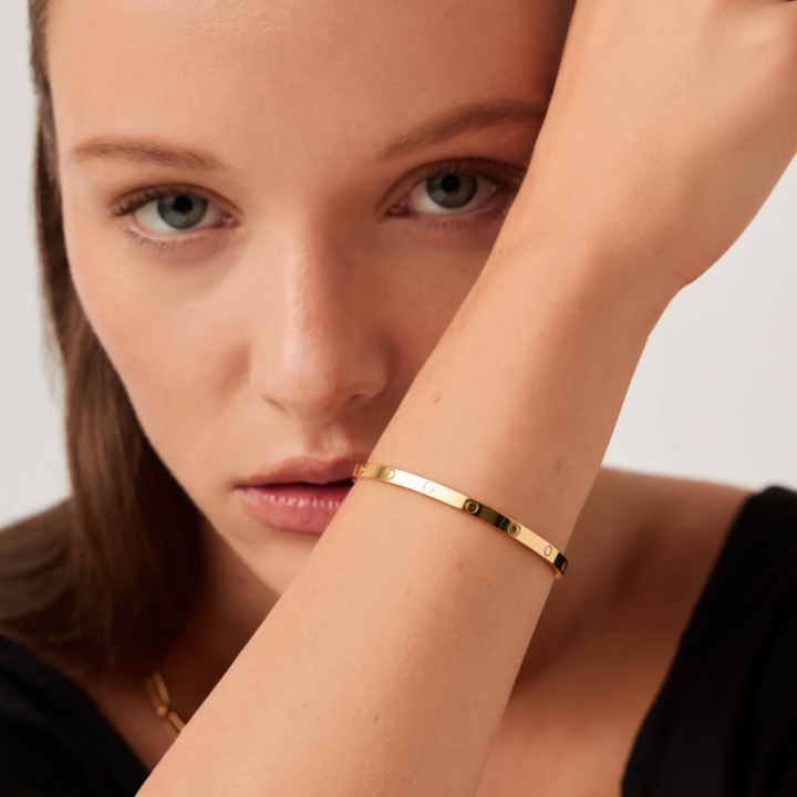 Minimalist Sleek Gold Bangle Bracelet