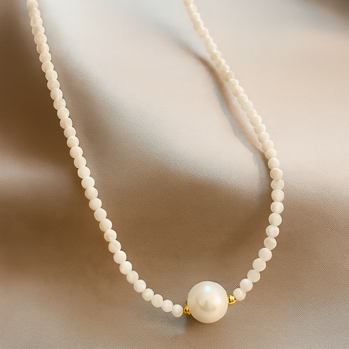 Timeless Pearl Necklace – Elegant and Lightweight for Any Occasion