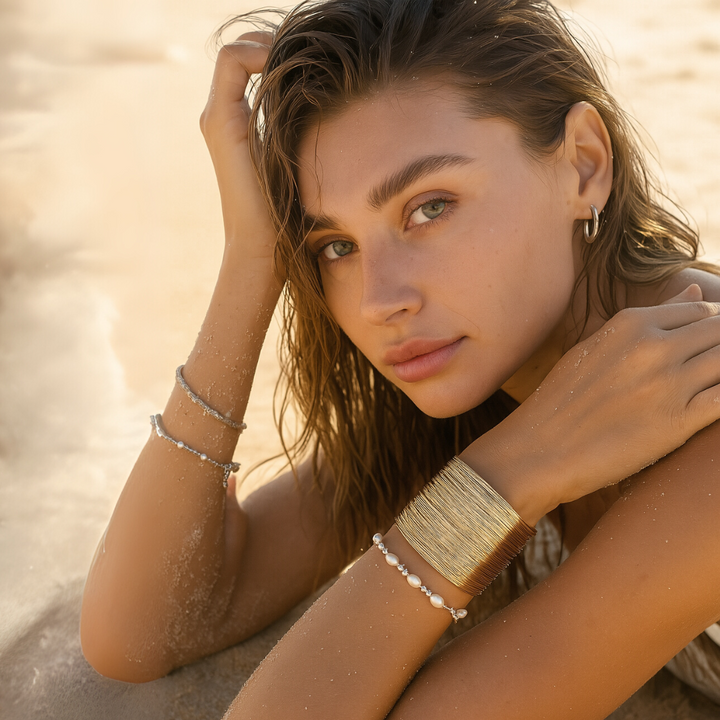 Retro Gold Bracelet for Women – Subtle and Elegant Design