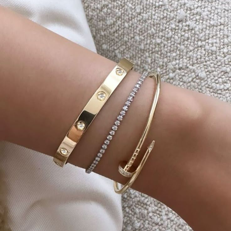Luxury Gold Sparkling Bangles Bracelet Set