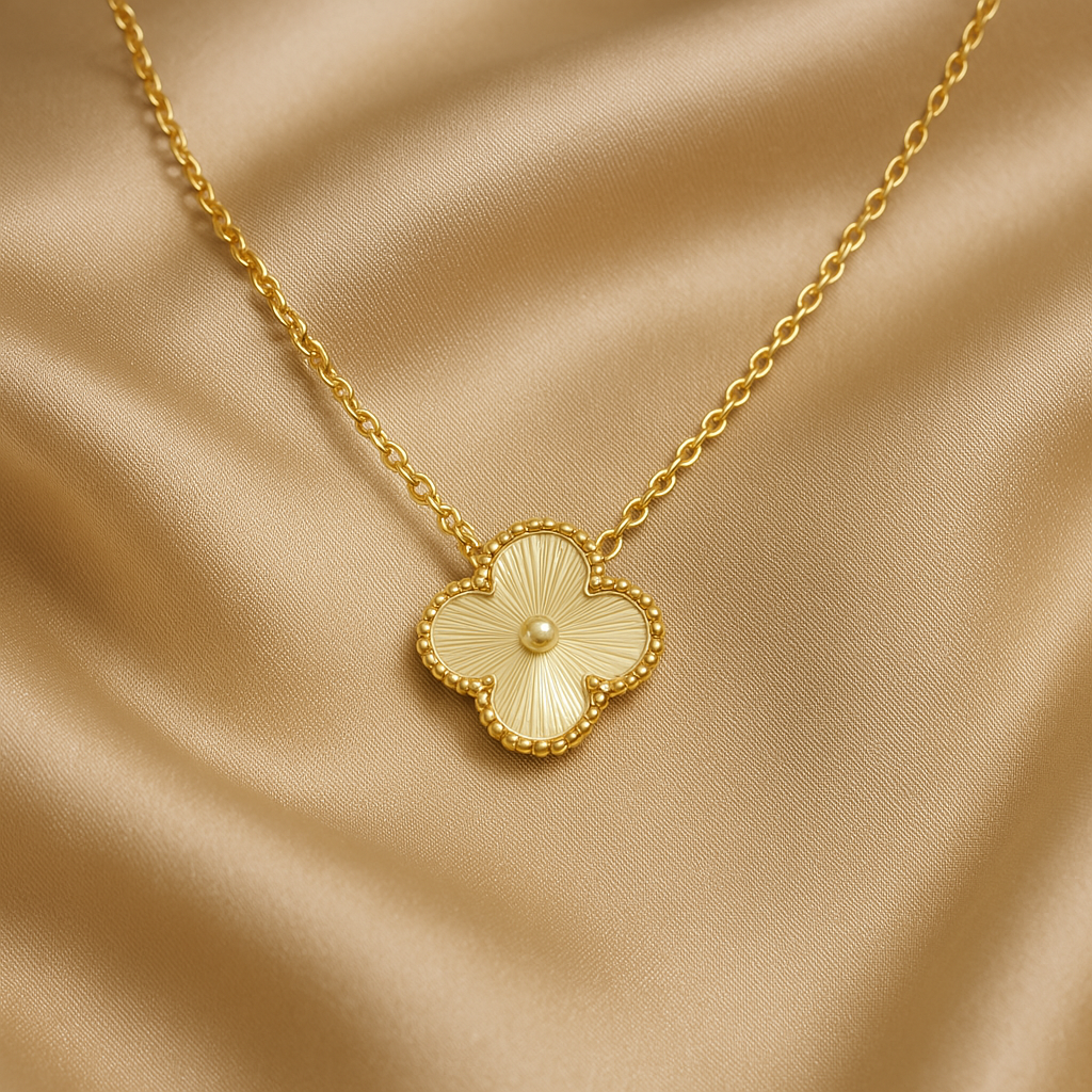 Elegant Clover Necklace