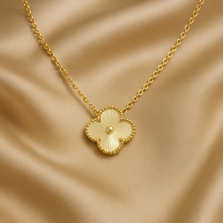 Elegant Clover Necklace