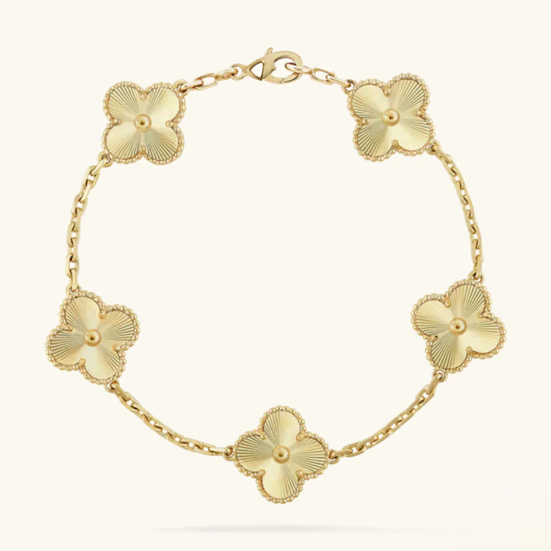 Delicate Gold Clover Bracelet
