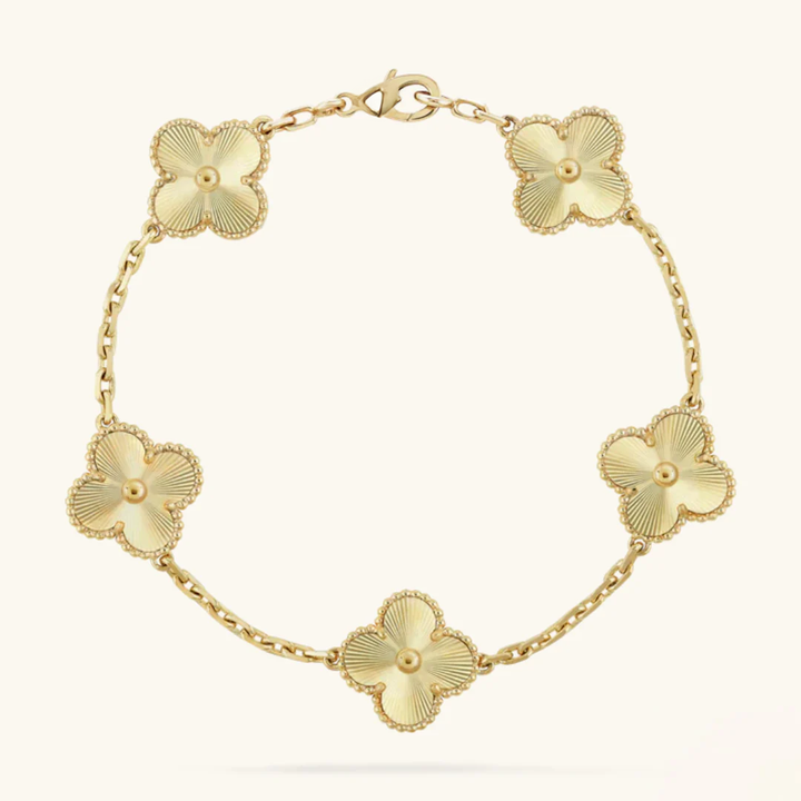Delicate Gold Clover Bracelet