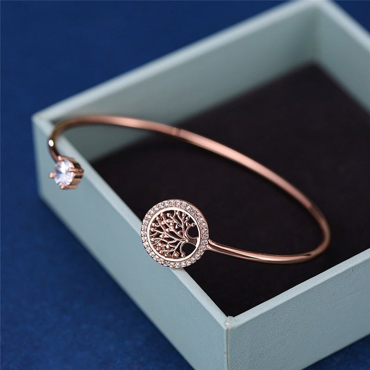 Adjustable Bracelet with Tree of Life – Symbol of Balance & Strength