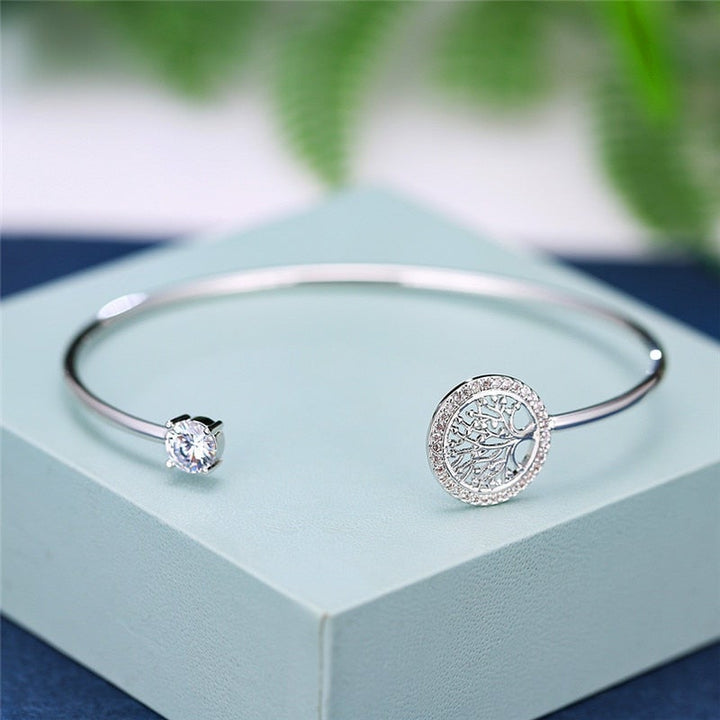 Adjustable Bracelet with Tree of Life – Symbol of Balance & Strength