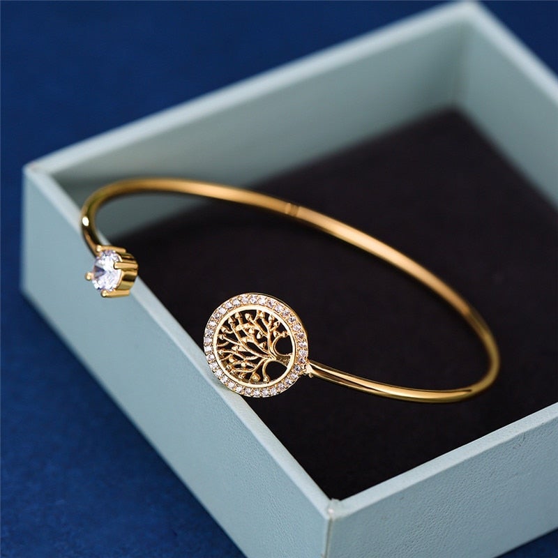 Adjustable Bracelet with Tree of Life – Symbol of Balance & Strength