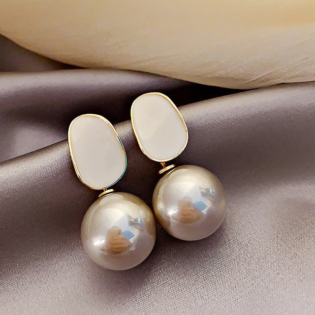 Elegant Earrings with Geometric Design and Pearl – Timeless Vintage Jewelry