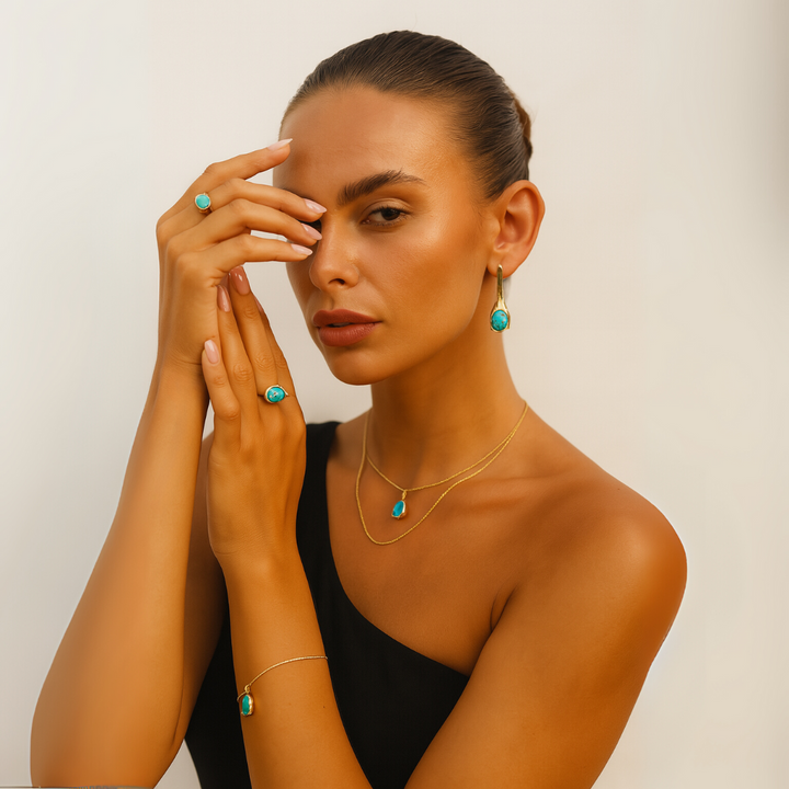 Elegant Vintage-Style Jewelry Set with Turquoise – Statement Earrings and Matching Necklace