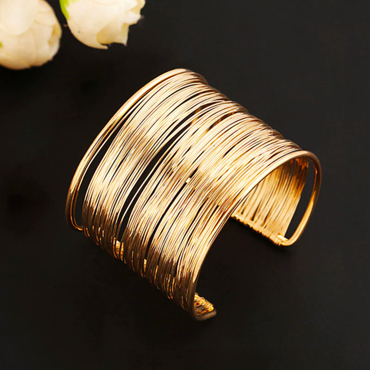 Retro Gold Bracelet for Women – Subtle and Elegant Design