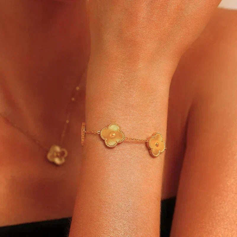 Delicate Gold Clover Bracelet